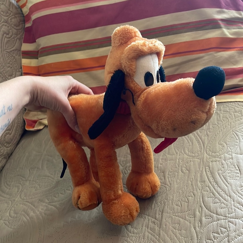 Vintage 1984 Pluto
